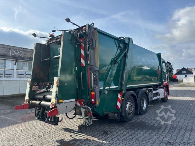 Kamion i plehrave MERCEDES-BENZ Actros 2533 / Faun Variopress 524 / 5 xAuf Lager