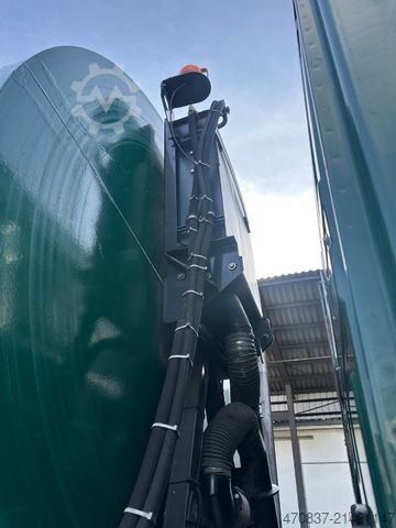 Kamion i plehrave MERCEDES-BENZ Arocs 3240 / 8x2x6 / Faun Rotopresss