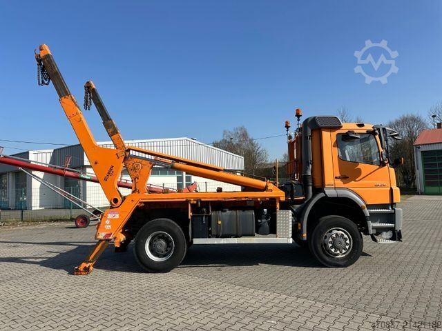 Absetzkipper LKW MERCEDES-BENZ Axor 1829 AK 4x4 / Winterplatte