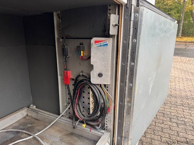 ボックスバン IVECO Daily 70C15 Koffer *Klima*Ahk*