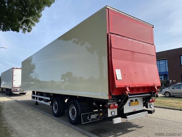 Caisse fermée Samro 2-Axle Isobox 12.60 x2.50 x2.50 / 2x Steering A...