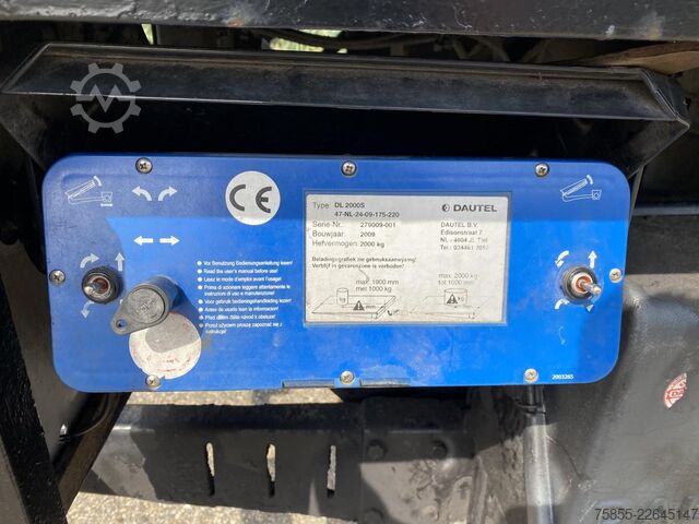 Caisse fermée Samro 2-Axle Isobox 12.60 x2.50 x2.50 / 2x Steering A...