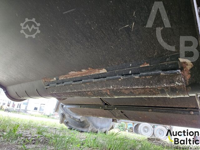 รถเกี่ยวข้าว Rostselmash Rostselmash Acros 595 Plus