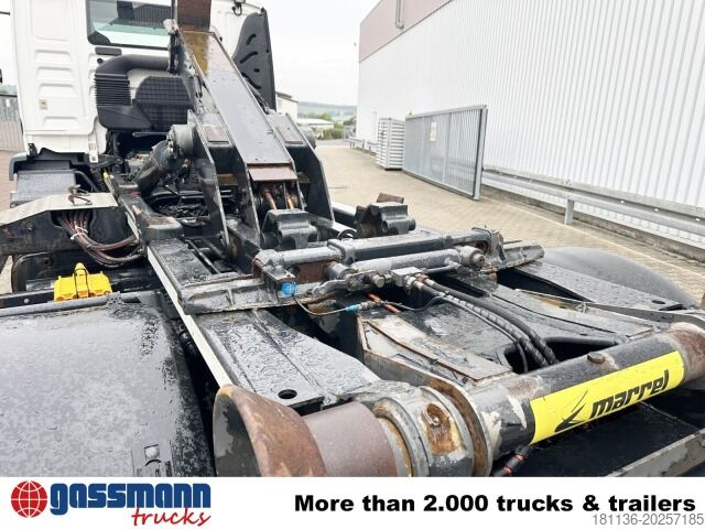 รถบรรทุกขนถ่ายตู้คอนเทนเนอร์แบบตะขอ (roll-off) MAN TGM 18.290 4x2 BL, Winterdienstausstattung