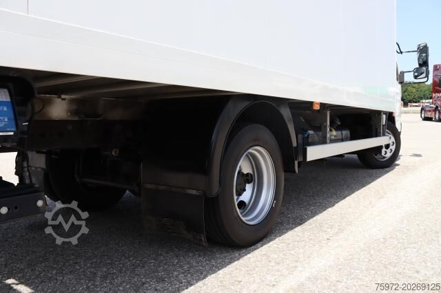 बॉक्स वैन Mitsubishi Canter 7C18 AMT