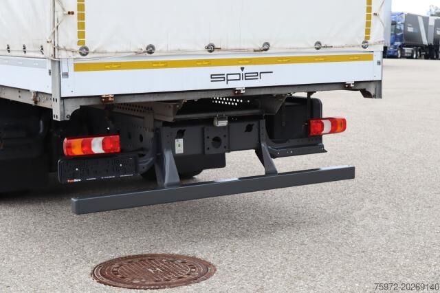 फ्लैटबेड ट्रक टार्प के साथ Mercedes-Benz Atego 1224 L