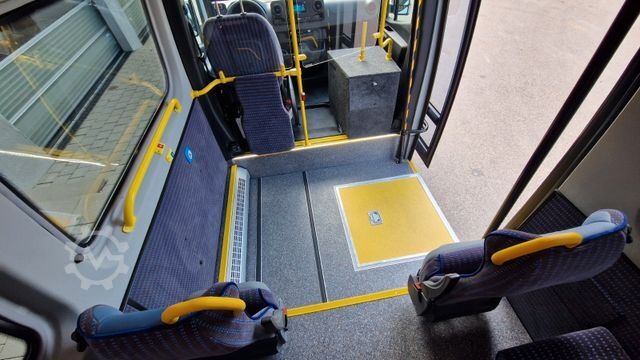 City bus MERCEDES-BENZ 2 x Vorlauffahrzeug Bürgerbus Niederflur 9 Sitze