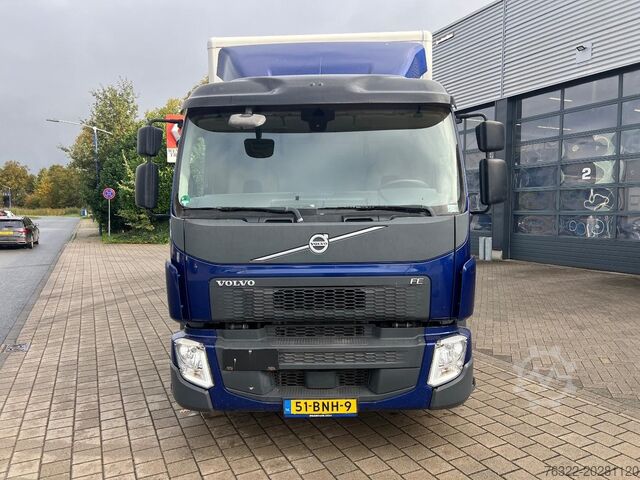 Box body Volvo FE 250 4X2 E6 / SLEEPERCAB / AIRCO / STANDKACH...