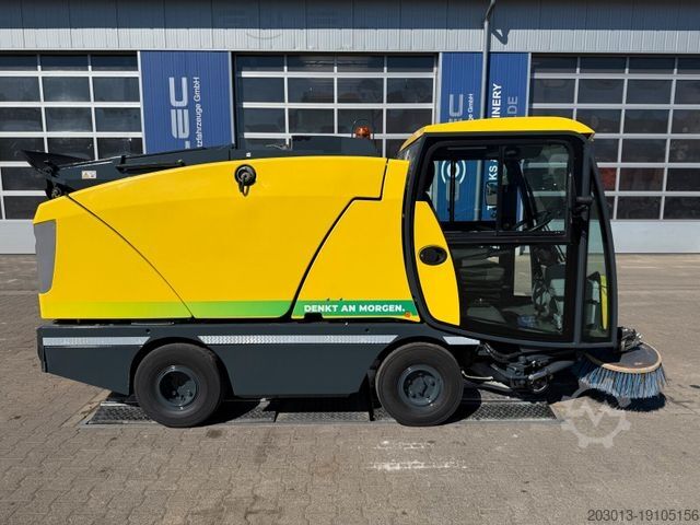 Cestný zametací stroj Johnston C202 Kleinkehrmaschine 2 M³ - 6.000 h