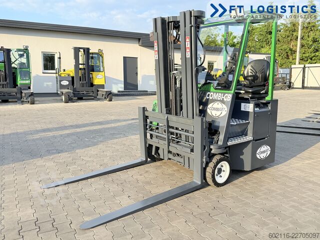Fireveis truck Combilift CB3000 DIESEL TRIPLEX 4900 POSITIONER