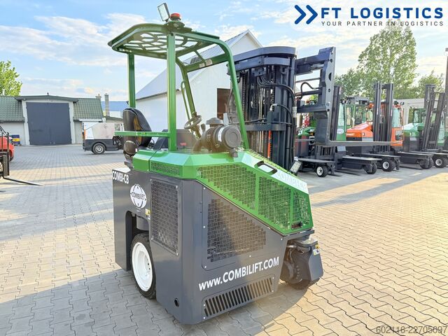 Fireveis truck Combilift CB3000 DIESEL TRIPLEX 4900 POSITIONER