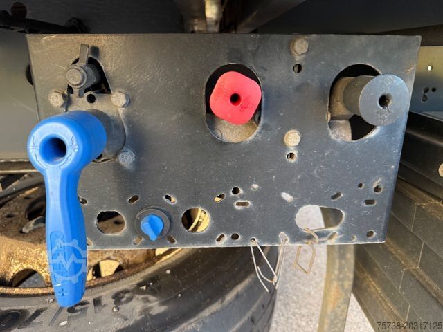 Semi-reboque aberto com lona KRONE SD Pritsche+Schiebeplane+Edscha/Luft-Lift