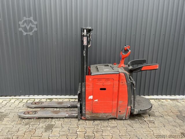 Stivuitor cu stivuitor stand-on Linde D10AP