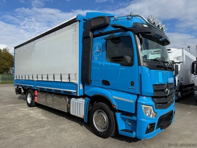 LKW mit Pritsche & Plane MERCEDES-BENZ ACTROS 1833 L Pritsche/Plane 7,30 m LBW 2.000 kg