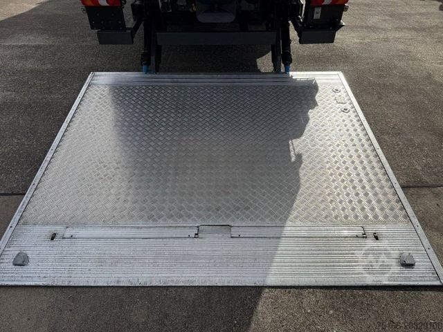 Autocarro con cassone fisso MERCEDES-BENZ ACTROS 1833 L Pritsche/Plane 7,30 m LBW 2.000 kg