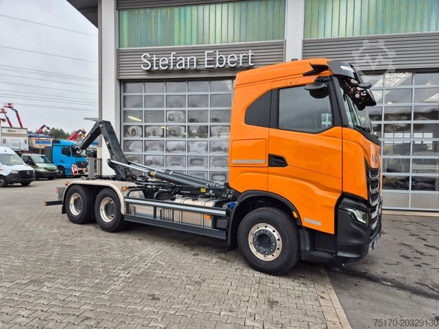 Rúllupalli vörubíll IVECO AS300X58Z/P HR ON+ 6x4 Meiller RS21.60 Funk AHK