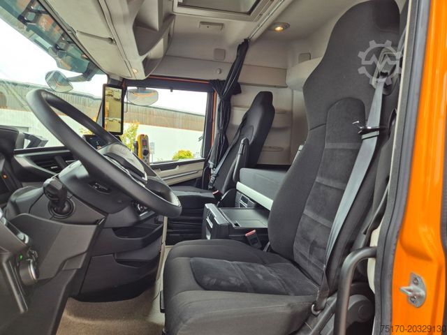 Rúllupalli vörubíll IVECO AS300X58Z/P HR ON+ 6x4 Meiller RS21.60 Funk AHK