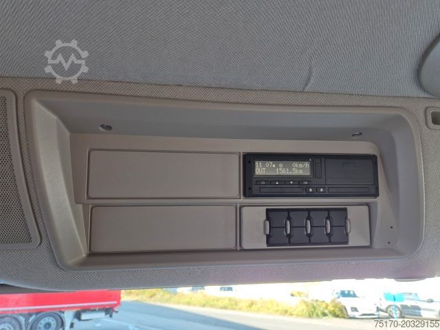 Саміоскид IVECO AD360X54Z HR OFF 8x4 Intarder AHK