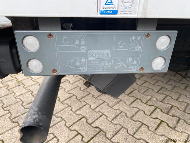 وان جعبه‌ای FUSO Canter 7C15 Koffer mit Ladebordwand
