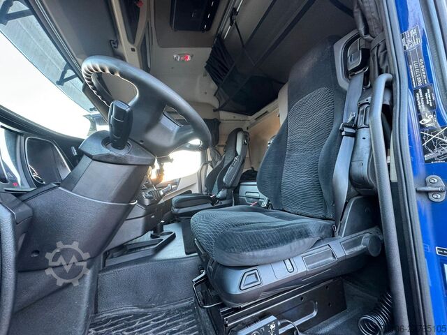 کامیون جعبه‌ای MERCEDES-BENZ Actros 2545 6x2 Getränkewagen