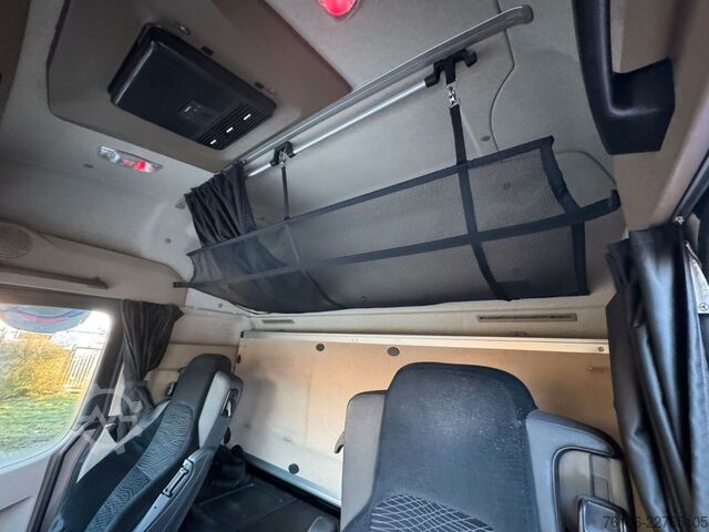 کامیون جعبه‌ای MERCEDES-BENZ Actros 2545 6x2 Getränkewagen