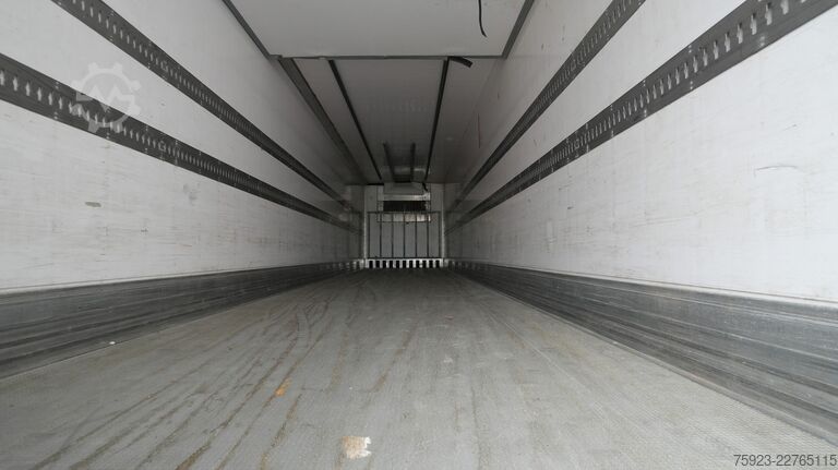 LAMBERET 3 Axle frigo trailer Carrier Vector 1950 Bi-Temp