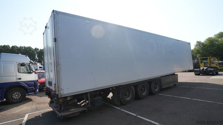  LAMBERET 3 Axle frigo trailer Carrier Vector 1950 Bi-Temp