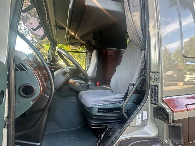Fourgon DAF CF Roelofsen 6 Pferde Wohnung