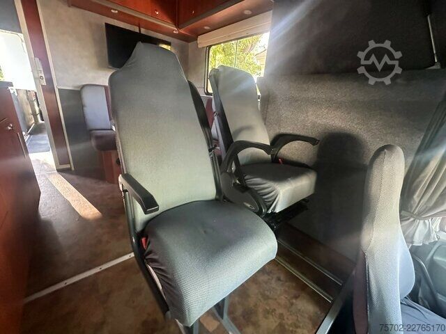 Fourgon DAF CF Roelofsen 6 Pferde Wohnung