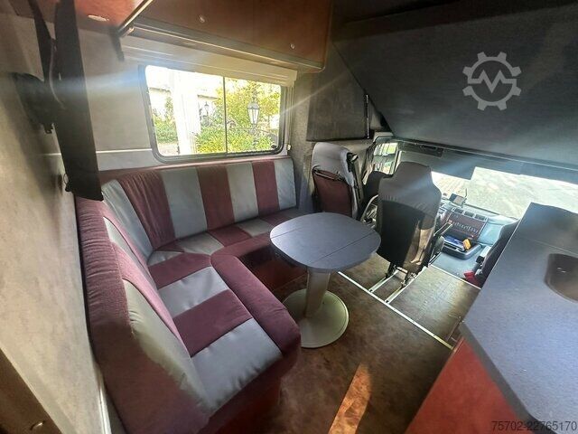 Fourgon DAF CF Roelofsen 6 Pferde Wohnung