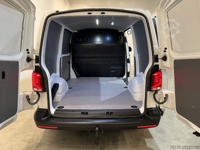 Комби с висок покрив VW Transporter 2.0 TDI L1H1 150 PK Automaat / Euro...