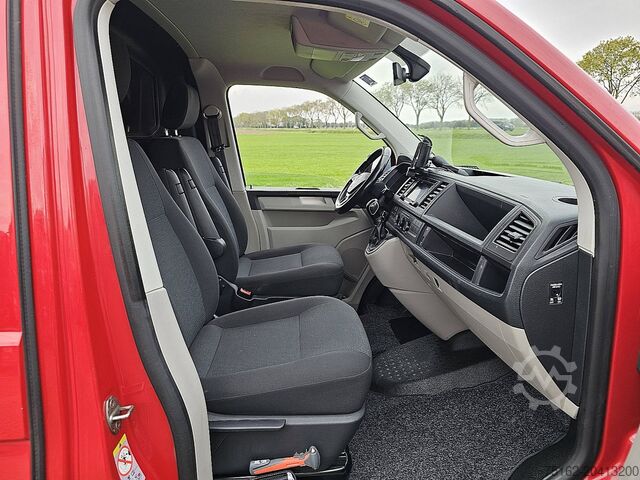 Camioneta familiar de techo alto VOLKSWAGEN TRANSPORTER 2.0 TDI 150 AUT.  EDITION L2