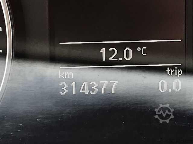 Camioneta familiar de techo alto VOLKSWAGEN TRANSPORTER 2.0 TDI 150 AUT.  EDITION L2