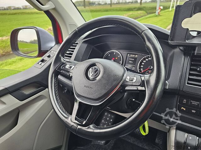 Camioneta familiar de techo alto VOLKSWAGEN TRANSPORTER 2.0 TDI 150 AUT.  EDITION L2