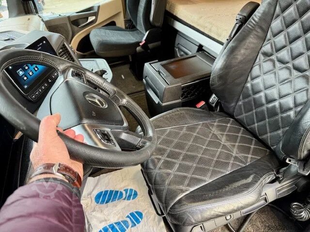 معيار SZM Mercedes-Benz Actros 1948 GigaSpace / Euro 6 / 2X Tank