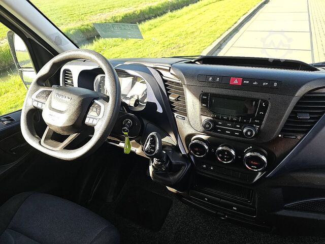 Valigia IVECO DAILY 35 S 14 ac automaat EURO6