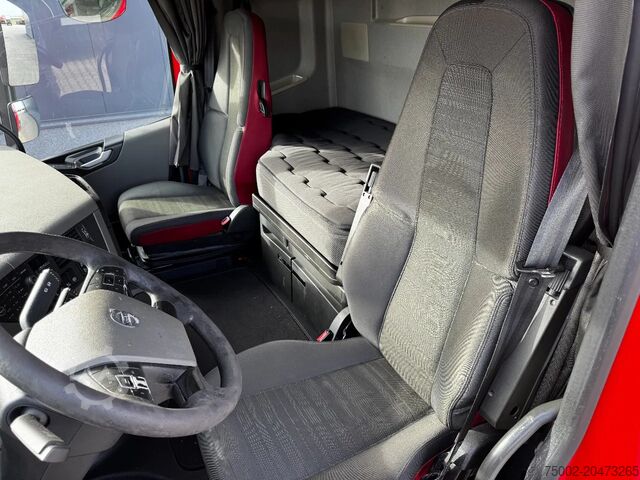 Hazardous substances Volvo FH 13.420 Globetrotter 4x2 ADR (FL, AT, OX) EUR...