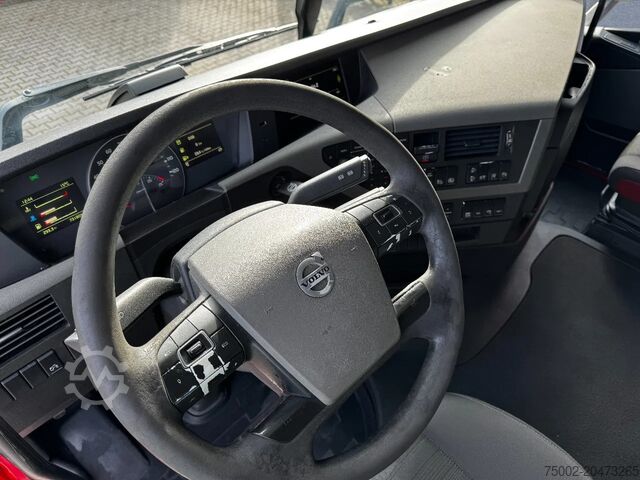 Hazardous substances Volvo FH 13.420 Globetrotter 4x2 ADR (FL, AT, OX) EUR...