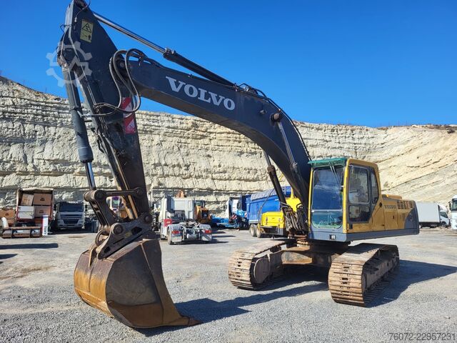 гусеничный экскаватор Volvo EC290B