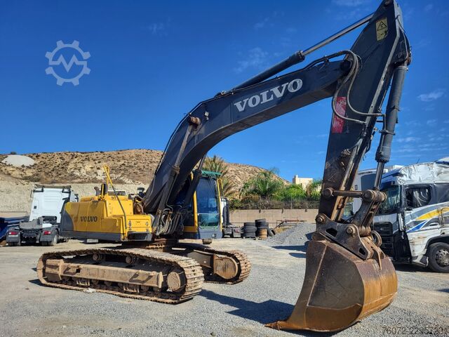 гусеничный экскаватор Volvo EC290B