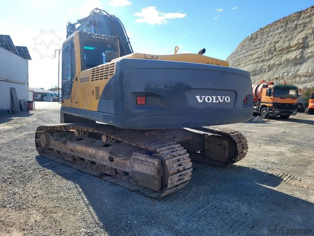 гусеничный экскаватор Volvo EC290B