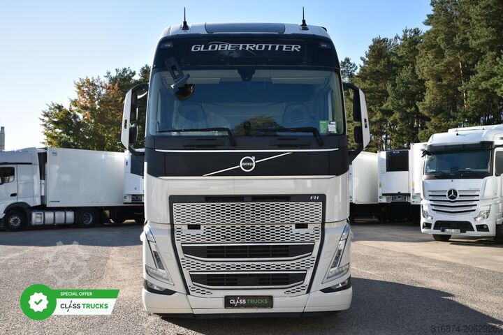 标准拖拉机装置 VOLVO FH 500 Globetrotter XL, Side Skirts