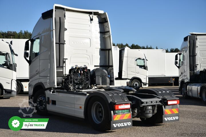 Tractor estándar VOLVO FH 500 Globetrotter XL, Side Skirts