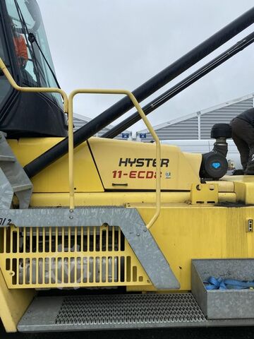 Στοίβαξη κενών δοχείων Hyster H11XD-ECD8