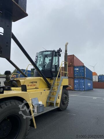 Στοίβαξη κενών δοχείων Hyster H11XD-ECD8