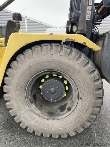 Στοίβαξη κενών δοχείων Hyster H11XD-ECD8