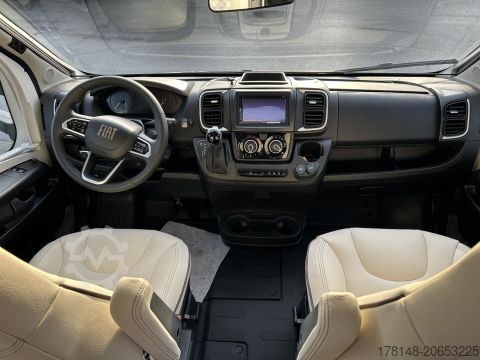 Camper semi-terintegrasi Bürstner B66 TD 690 G