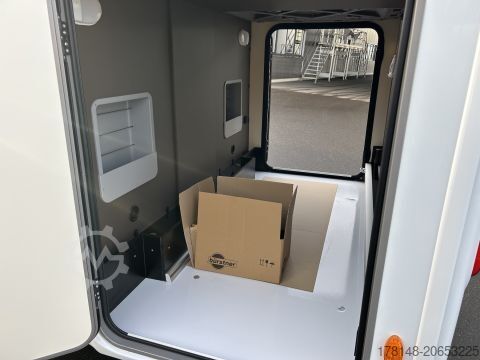 Camper semi-terintegrasi Bürstner B66 TD 690 G