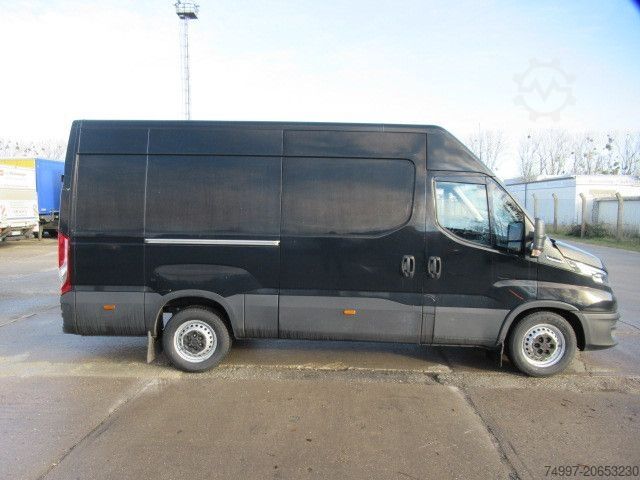 Dodávka s vysokou strechou IVECO 35S14HA8 V/P / Tempomat / Webasto / Kamera / AHK