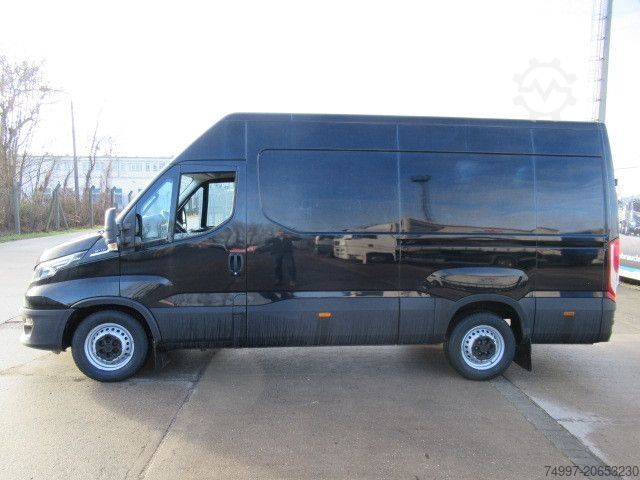 Dodávka s vysokou strechou IVECO 35S14HA8 V/P / Tempomat / Webasto / Kamera / AHK